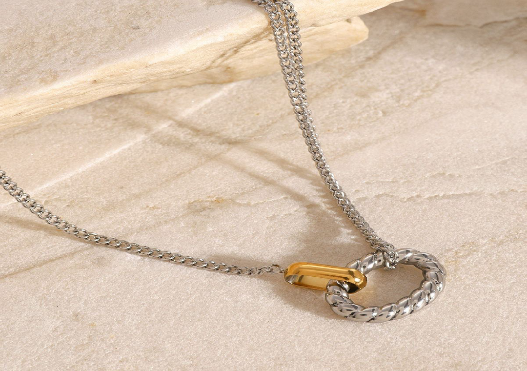 Twisted Pendant Necklace